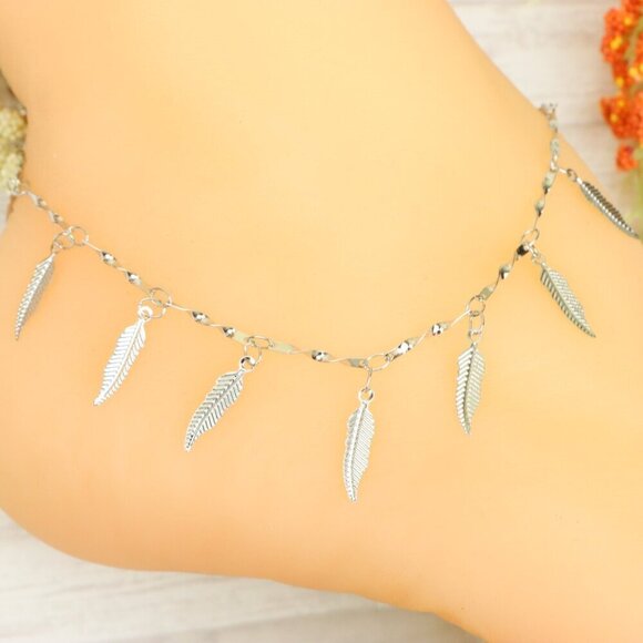 "Handmade Anklet – Elegant & Delicate Jewelry for Women | UNVRC1157 - Picture 8 of 10